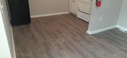 4901 Wayne Ave, Unit 1st floor in Philadelphia, PA - Building Photo - Building Photo