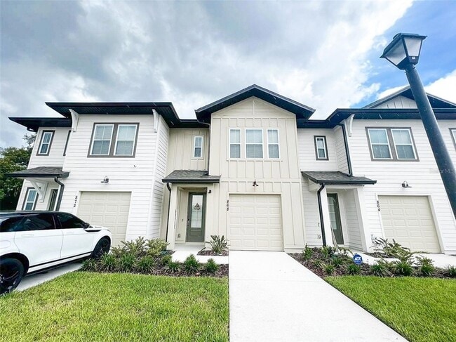 property at 868 Longboat Dr