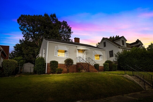 property at 905 7th St W