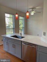 47692 Sandbank Square in Sterling, VA - Building Photo - Building Photo