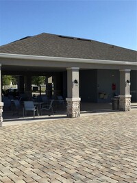 225 Arbor Lakes Dr in Davenport, FL - Foto de edificio - Building Photo