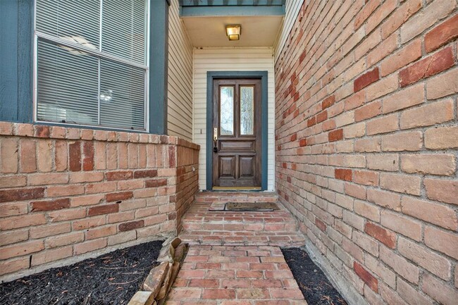 16038 Rustic Sands Dr in Houston, TX - Building Photo - Building Photo