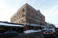 411 Main St in Stoneham, MA - Foto de edificio - Building Photo