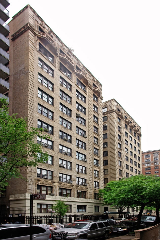 Evanston Apartments in New York, NY - Foto de edificio - Building Photo