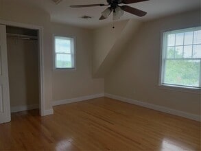 35 East Ave in Glen Cove, NY - Building Photo - Building Photo