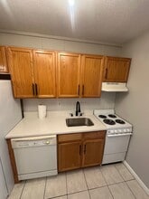 417 Walker St in Tallahassee, FL - Foto de edificio - Building Photo