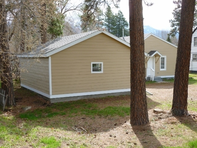 1219 4th Ave W in Columbia Falls, MT - Building Photo - Building Photo