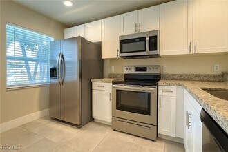 1631 SW 1st Ave in Cape Coral, FL - Building Photo - Building Photo