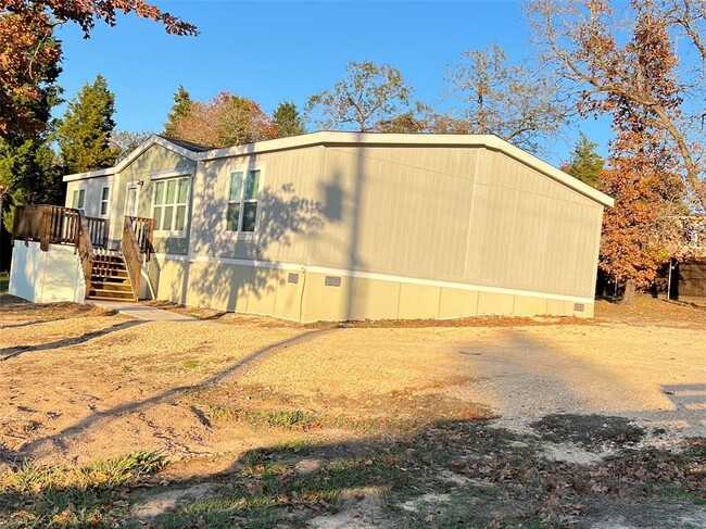 108 La Selva Dr in Elgin, TX - Building Photo - Building Photo