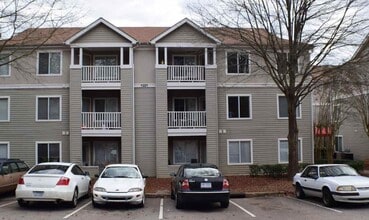 1221 University Ct, Unit 202A in Raleigh, NC - Building Photo - Building Photo