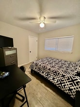 550 Westoak in Universal City, TX - Foto de edificio - Building Photo