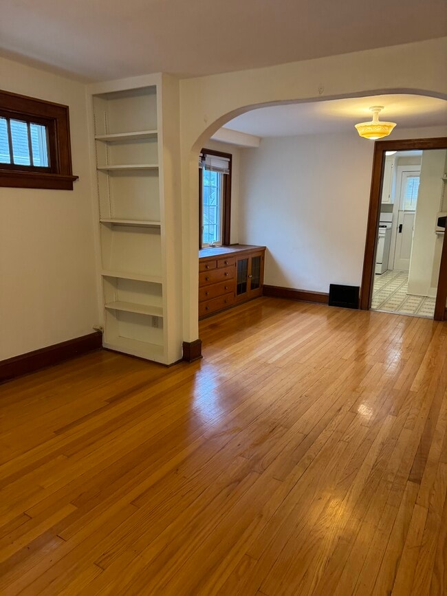 1257 Elm Lawn St, Unit 1257 in Wauwatosa, WI - Foto de edificio - Building Photo