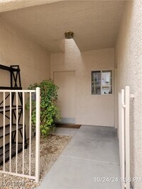 75 N Valle Verde Dr in Henderson, NV - Building Photo - Building Photo