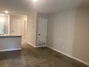 4483 Sunny View Dr in Memphis, TN - Building Photo - Building Photo