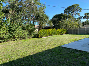 793 Bianca Dr NE in Palm Bay, FL - Building Photo - Building Photo