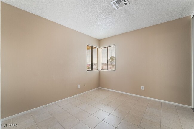 property at 271 Duke of Wales Ct