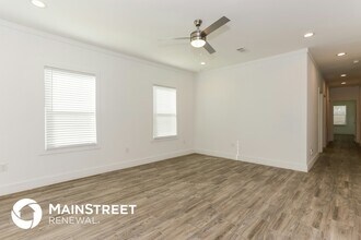 2112 Belzise Terrace in Fort Worth, TX - Foto de edificio - Building Photo