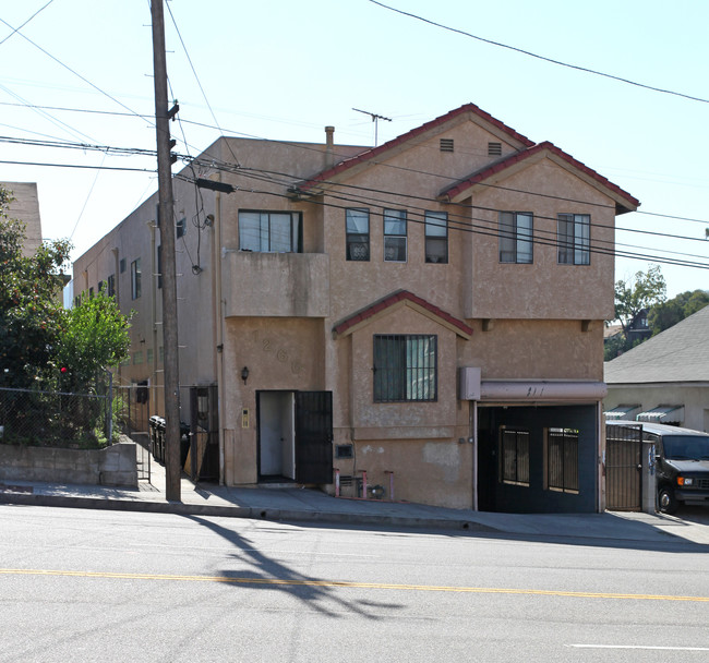 1260 Vin Scully Ave in Los Angeles, CA - Foto de edificio - Building Photo