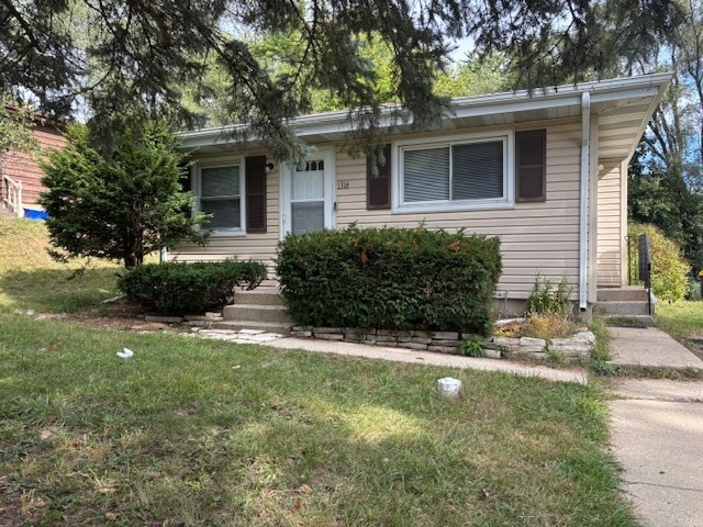 1316 Monroe St in Lake In The Hills, IL - Building Photo - Building Photo