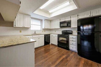 6496 Eldorado Dr in Arlington, TX - Building Photo - Building Photo