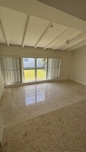 11600 NE 6th Ave in Biscayne Park, FL - Foto de edificio - Building Photo