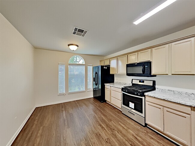 23126 N Waterlake Dr in Richmond, TX - Building Photo - Building Photo