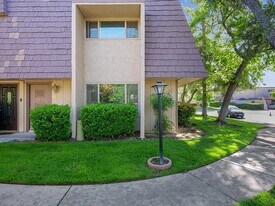 5901 Casa Alegre in Carmichael, CA - Building Photo