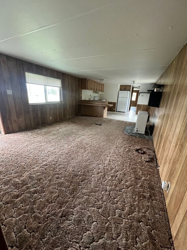 9522 Hill Rd in Klamath Falls, OR - Building Photo - Building Photo
