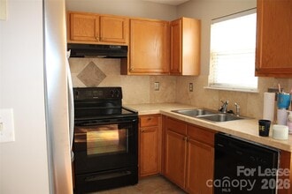 10118 Frosty Ln in Charlotte, NC - Building Photo - Building Photo