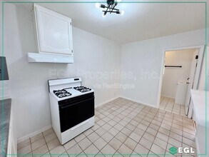 2826 12th Ave in Los Angeles, CA - Building Photo - Building Photo