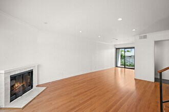 2625 N Lincoln St, Unit E in Burbank, CA - Foto de edificio - Building Photo