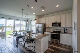 929 Fallon Hills Dr in Haines City, FL - Building Photo - Building Photo