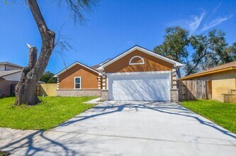 10322 Rancho Bernardo Ln in Sugar Land, TX - Building Photo - Building Photo