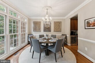 1627 Colonial Hills Dr in McLean, VA - Building Photo - Building Photo