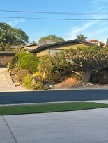3332 Donna Dr in Carlsbad, CA - Building Photo