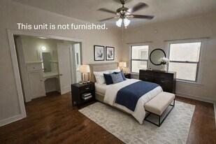 727 S Coronado St, Unit 204 in Los Angeles, CA - Building Photo