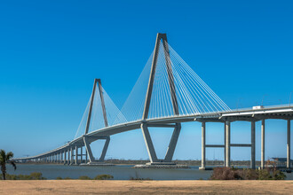 Ferry Wharf Condos in Mount Pleasant, SC - Foto de edificio - Building Photo