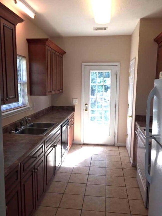 property at 913 Cabot Cove