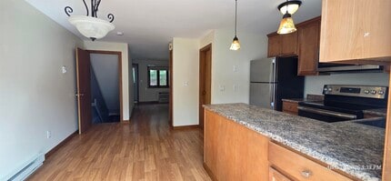 1300 Goffstown Rd in Manchester, NH - Building Photo - Building Photo