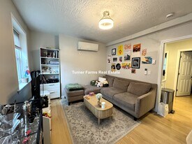 91 Hudson St, Unit C in Boston, MA - Building Photo