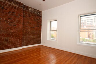 408 E 119th St in New York, NY - Building Photo - Building Photo