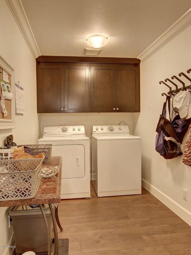 9705-9705 E Mountain View Rd in Scottsdale, AZ - Building Photo - Building Photo