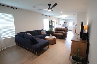 4122 Brazos Brk Trl in Baytown, TX - Building Photo - Building Photo