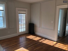 840 Massachusetts Ave-Unit -4 in Arlington, MA - Foto de edificio - Building Photo