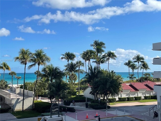 property at 2625 Collins Ave