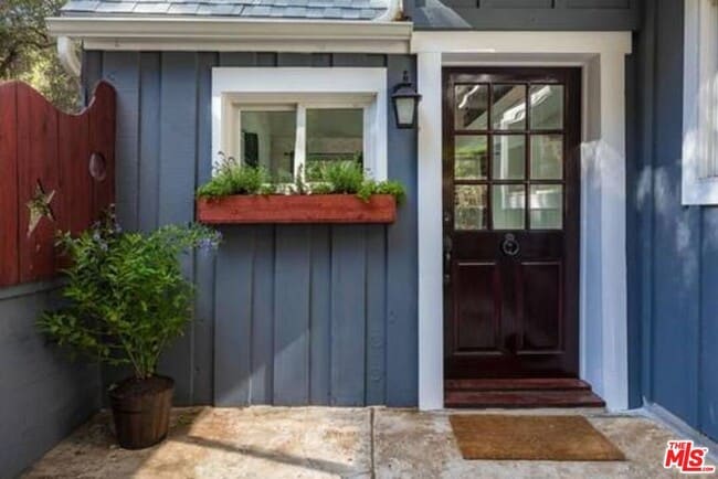 638 N Topanga Canyon Blvd in Topanga, CA - Building Photo - Building Photo