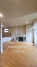 7745 Sand Point Way NE in Seattle, WA - Building Photo - Building Photo