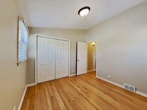 1340 Anthony Rd in Wheeling, IL - Building Photo - Building Photo