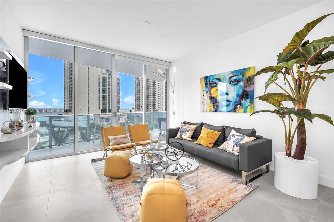 17550 Collins Ave, Unit 603 in Sunny Isles Beach, FL - Building Photo