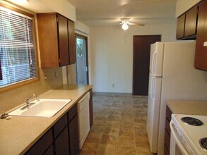 305 SE 157th Ave in Vancouver, WA - Building Photo - Building Photo